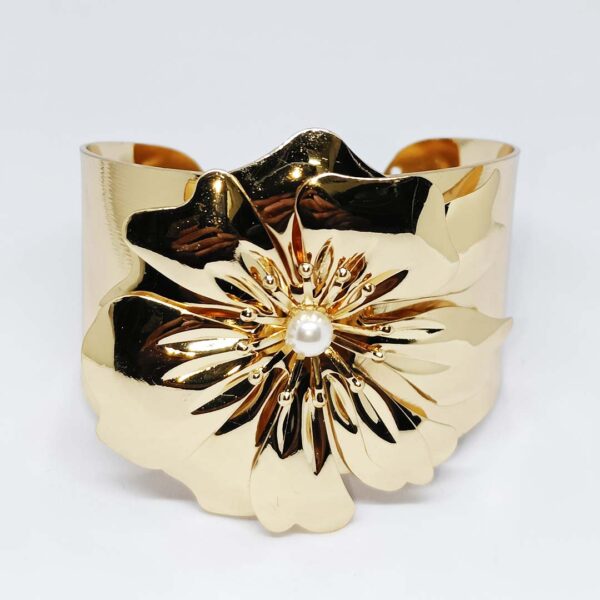 Flower Mist Golden Bracelet - Image 2